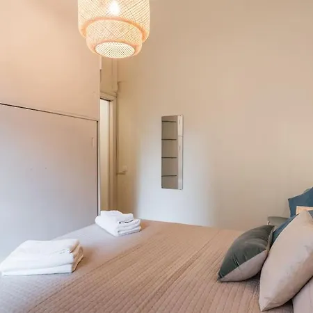 アパート Poerio Home&garden Near The Centre Of
