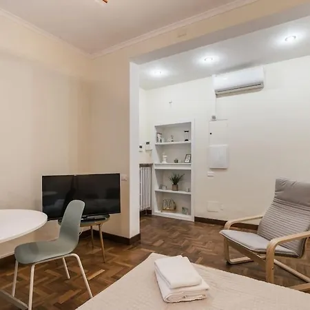 Poerio Home&garden Near The Centre Of 公寓